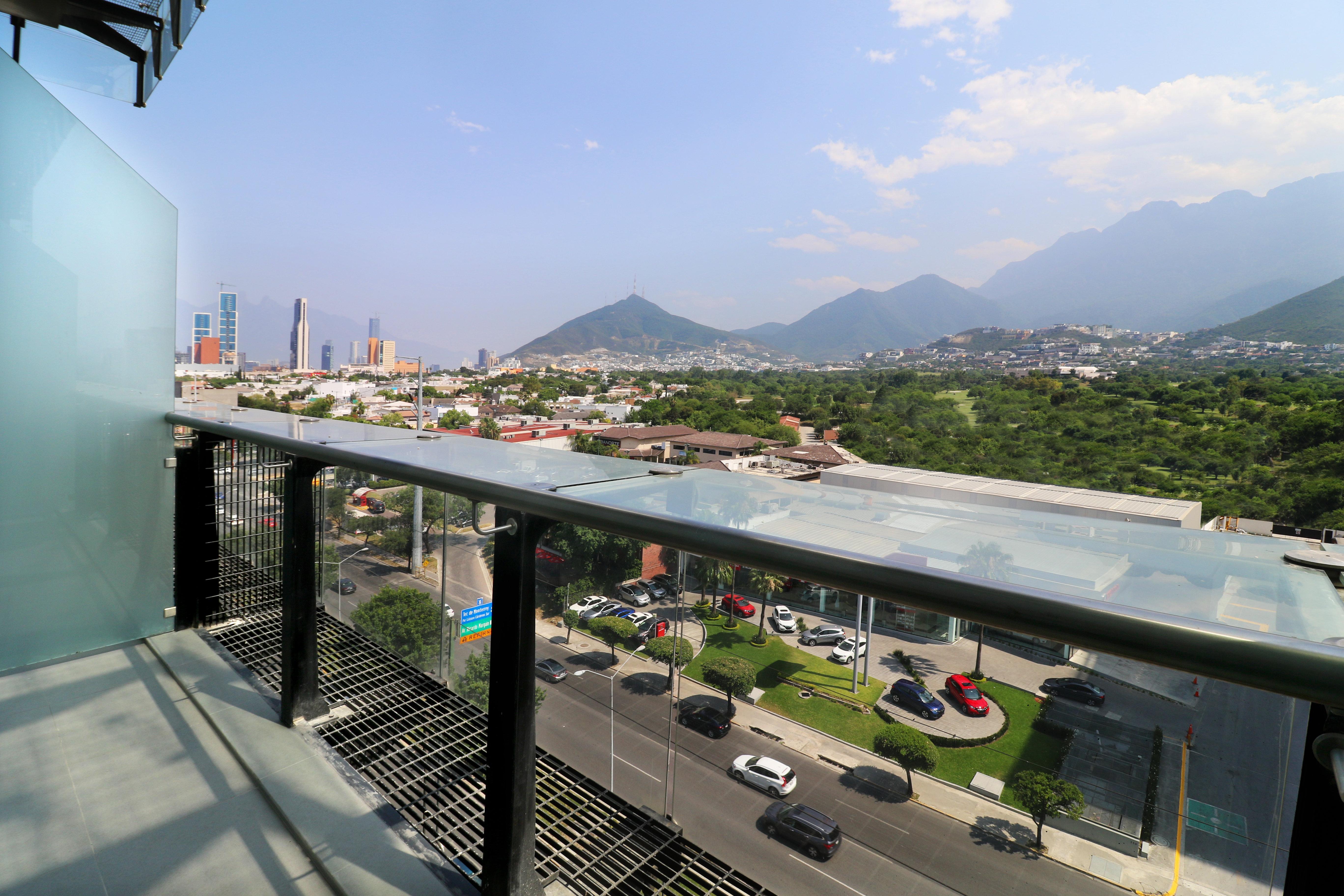 Holiday Inn Express & Suites Monterrey Valle By Ihg San Pedro Garza Garcia Εξωτερικό φωτογραφία