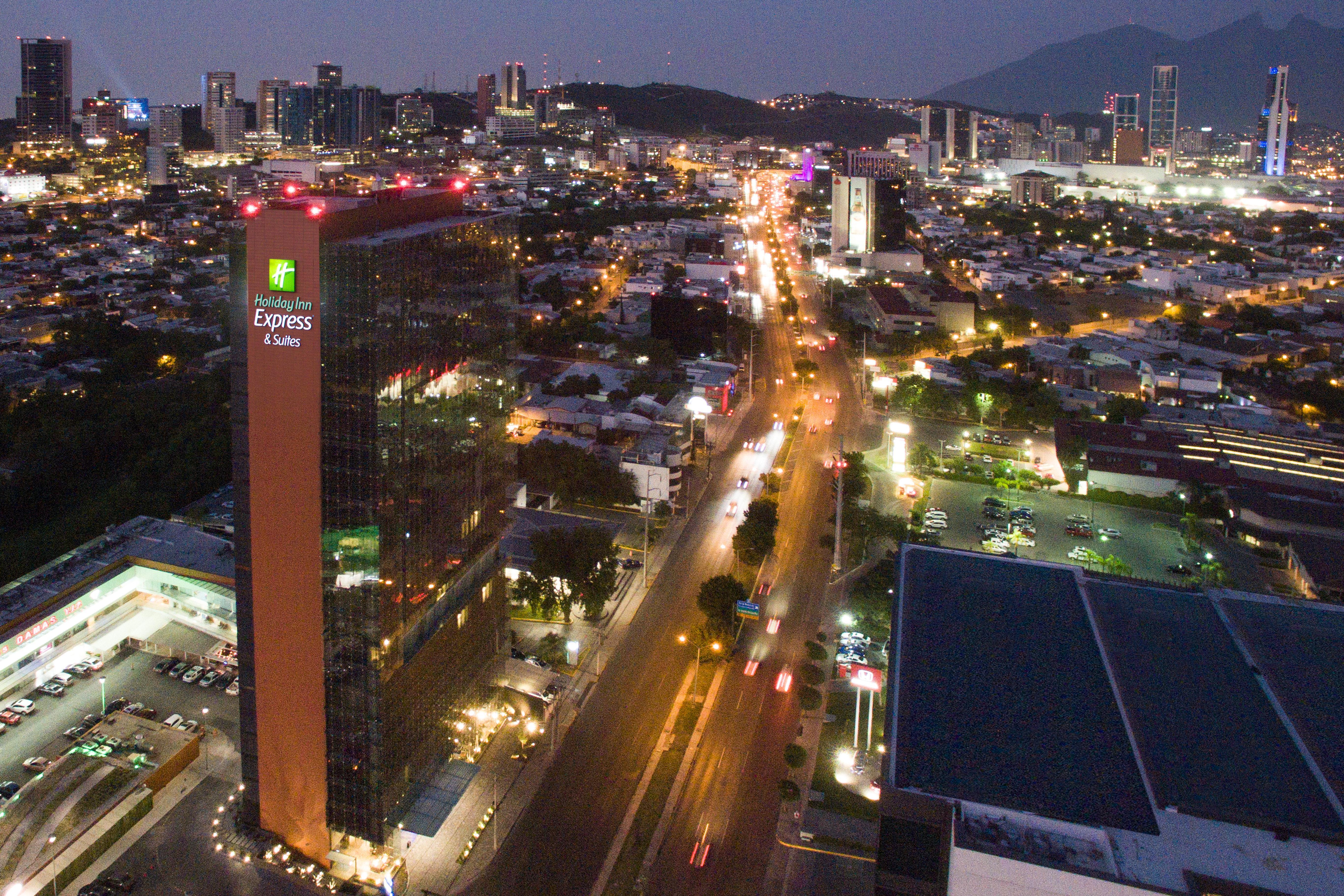 Holiday Inn Express & Suites Monterrey Valle By Ihg San Pedro Garza Garcia Εξωτερικό φωτογραφία