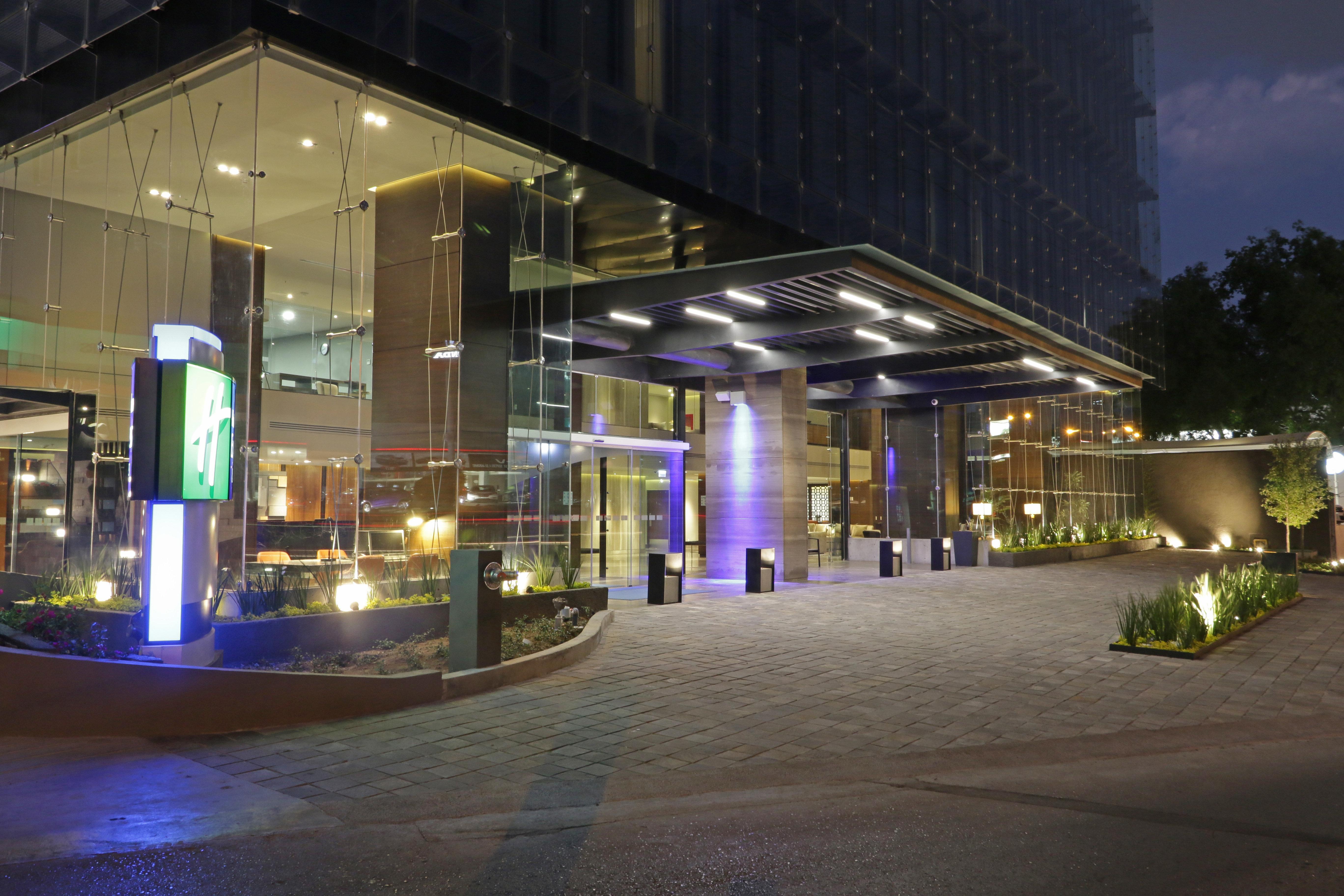 Holiday Inn Express & Suites Monterrey Valle By Ihg San Pedro Garza Garcia Εξωτερικό φωτογραφία