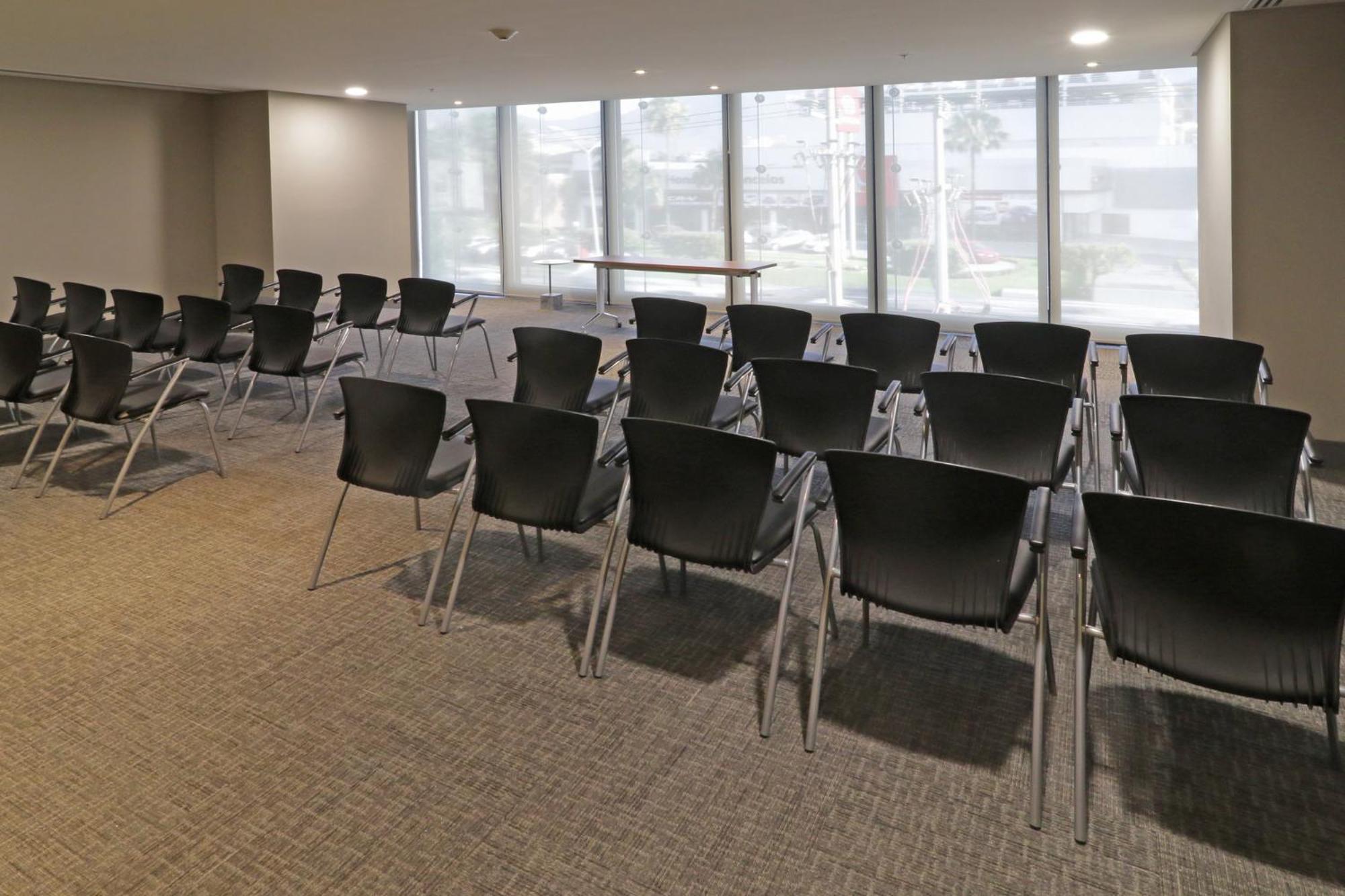 Holiday Inn Express & Suites Monterrey Valle By Ihg San Pedro Garza Garcia Εξωτερικό φωτογραφία