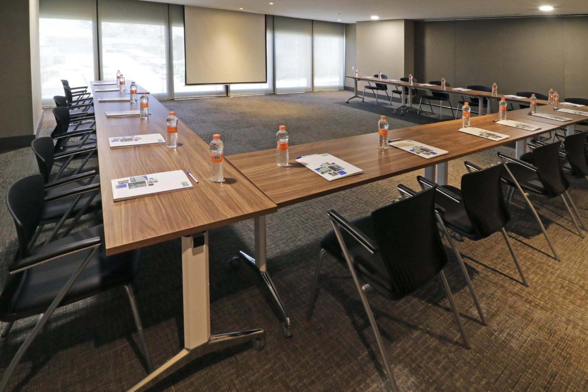 Holiday Inn Express & Suites Monterrey Valle By Ihg San Pedro Garza Garcia Εξωτερικό φωτογραφία