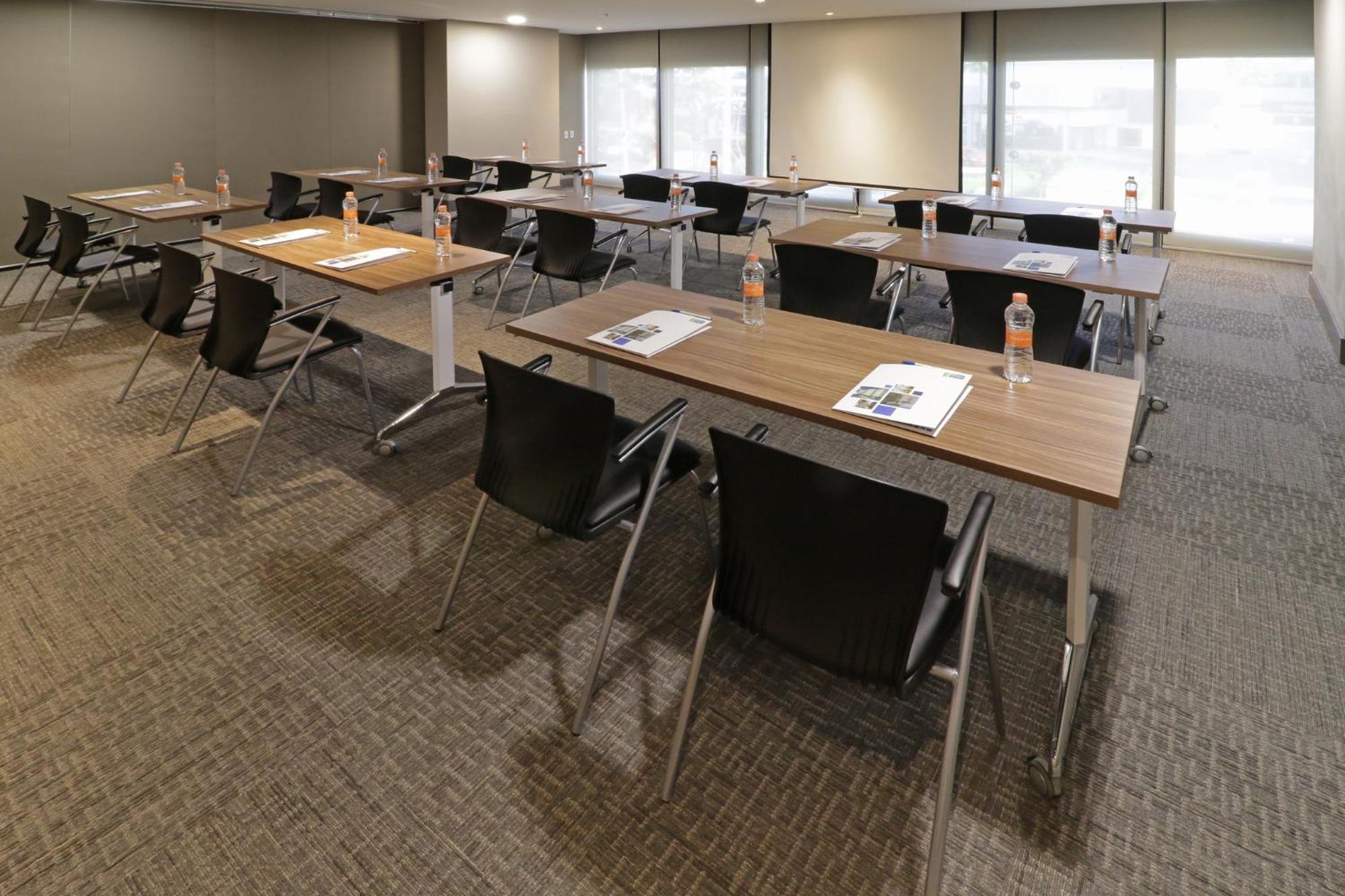 Holiday Inn Express & Suites Monterrey Valle By Ihg San Pedro Garza Garcia Εξωτερικό φωτογραφία