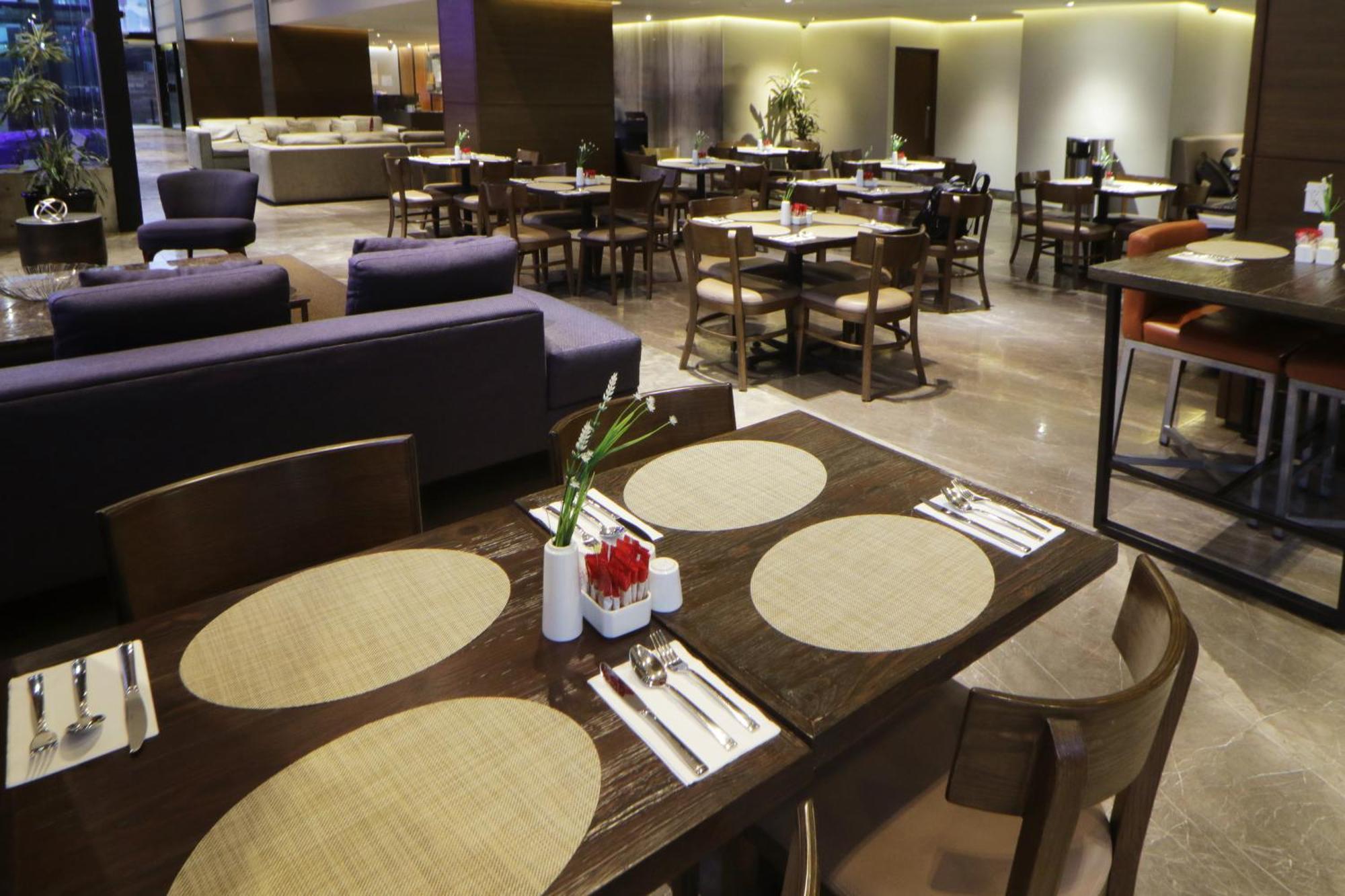 Holiday Inn Express & Suites Monterrey Valle By Ihg San Pedro Garza Garcia Εξωτερικό φωτογραφία